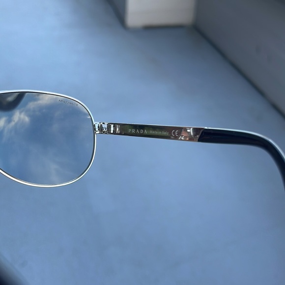 Prada sunglasses with sprinkles - Picture 4 of 8